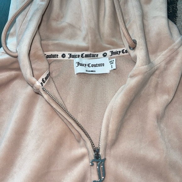Juicy Couture beige tracksuit worn once small top small bottoms - Picture 5 of 8